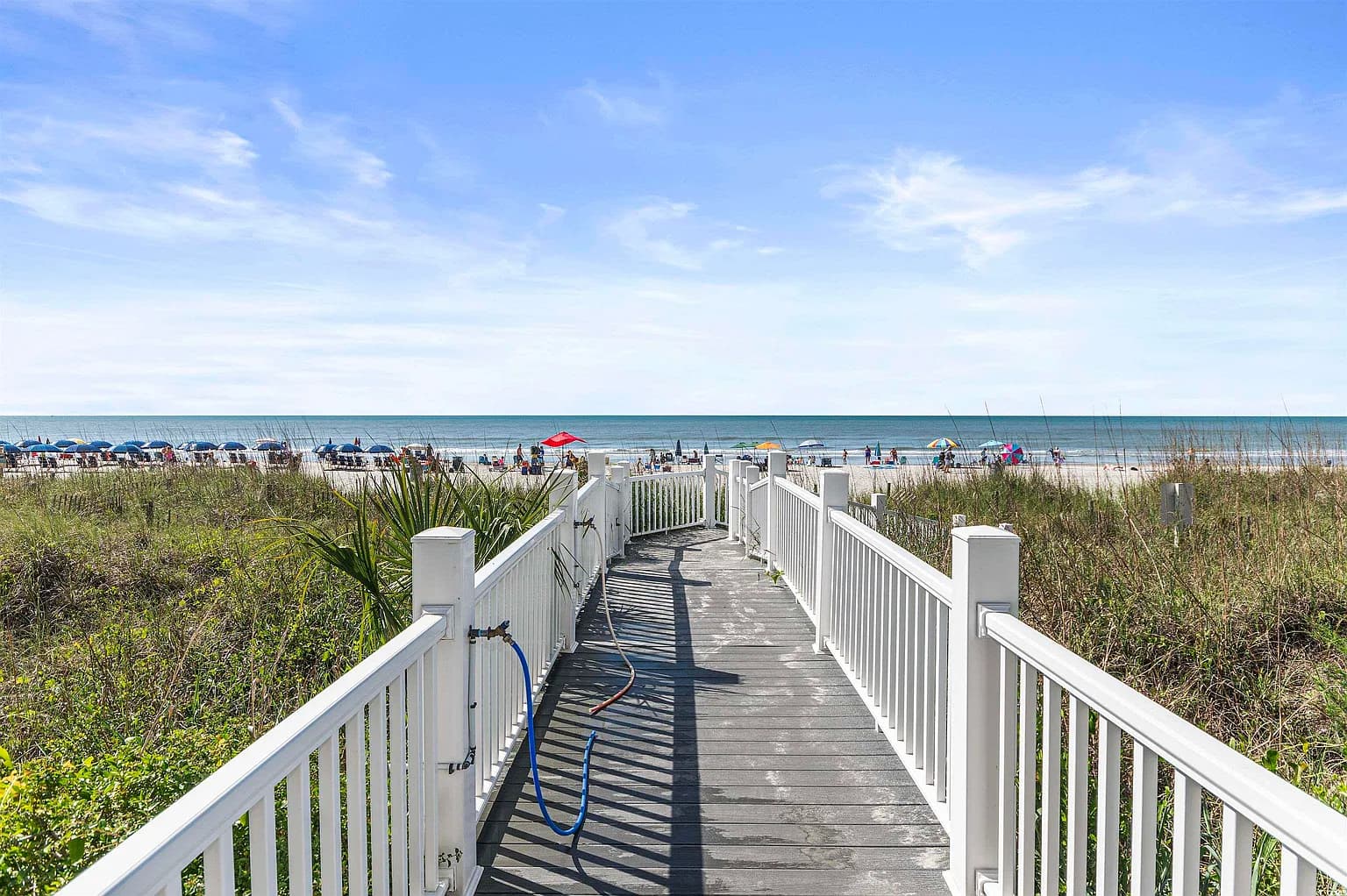 Direct beach access walkway
