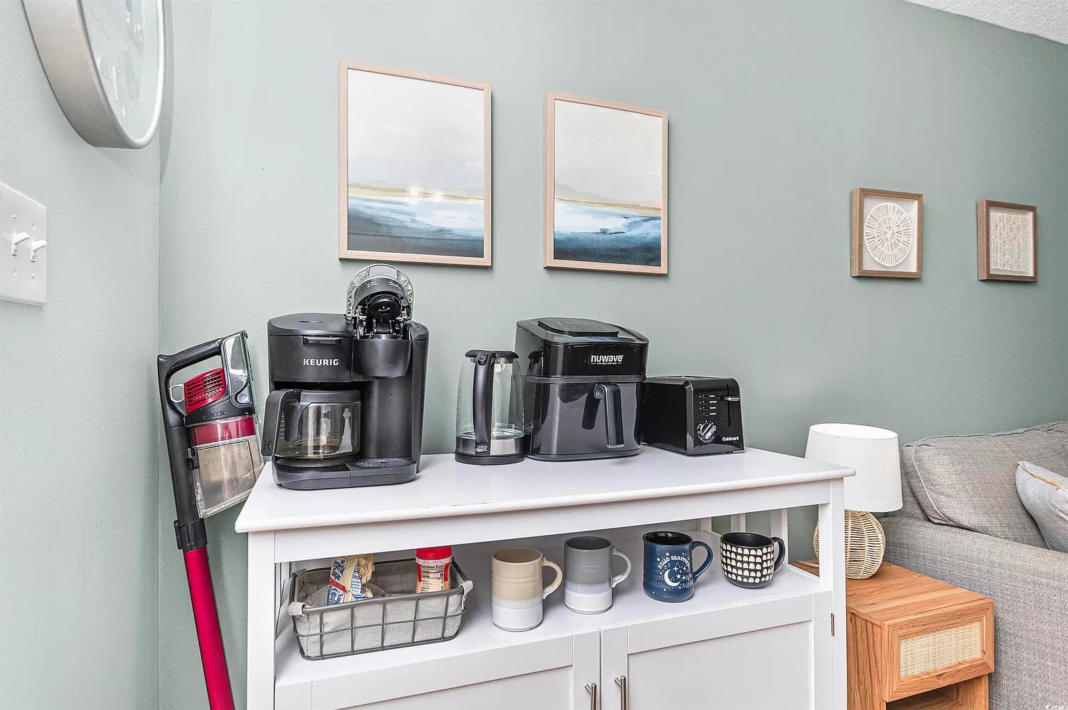 Coffee and refreshment station