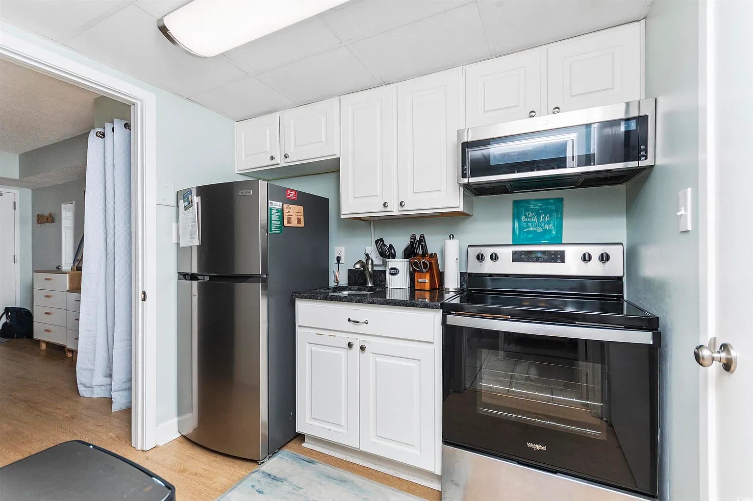 Kitchen appliances and counter space